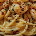 Delicious Spicy Garlic Shrimp Pasta with fresh shrimp and garlic sauce